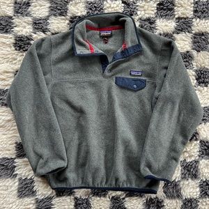 Patagonia gray sinchilla snap fleece